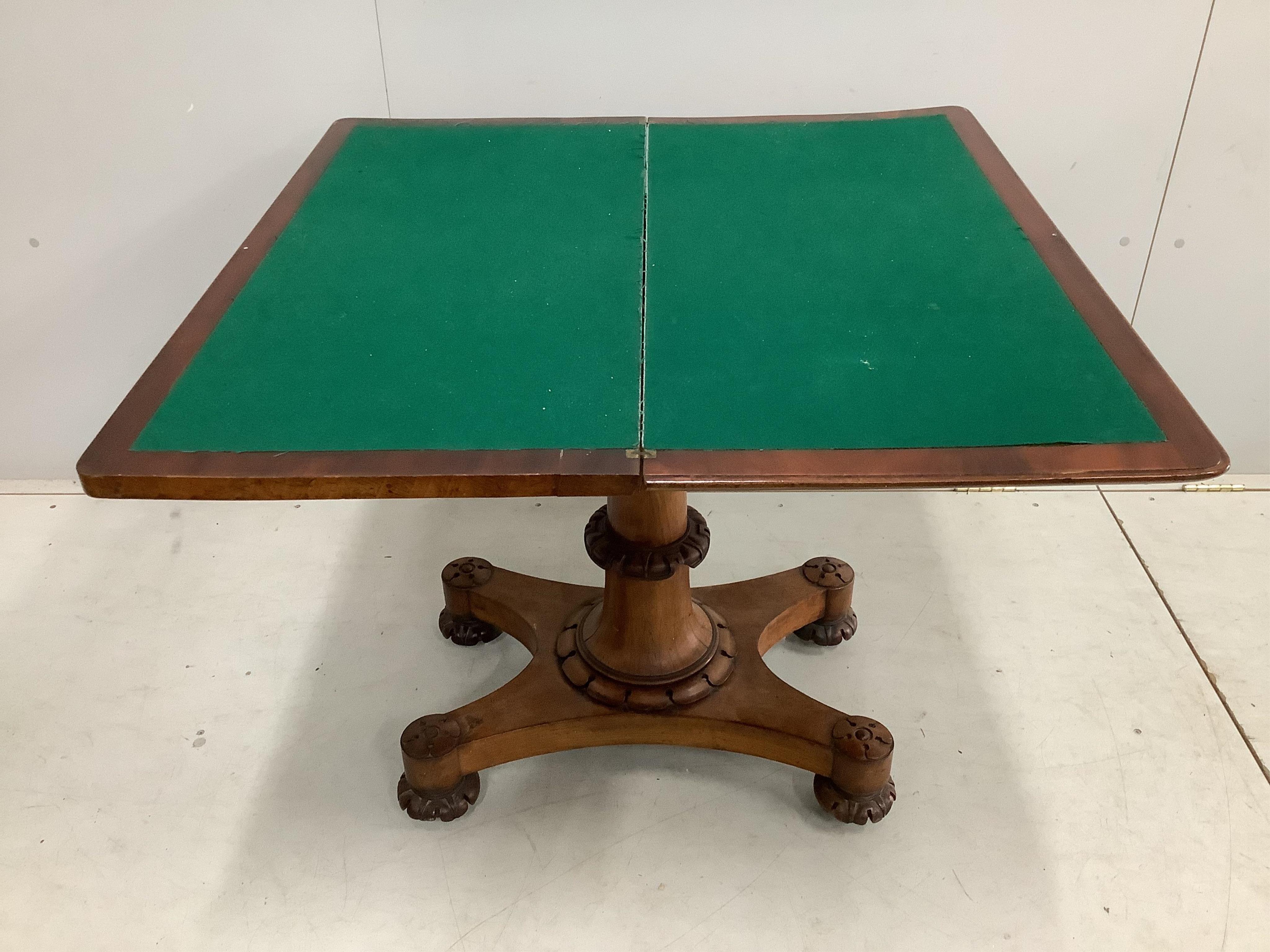 A William IV rectangular folding mahogany card table, width 91cm, depth 44cm, height 73cm